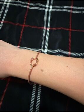 Simple Knot Bangle Bracelet in Rose Gold - Women's Jewelry